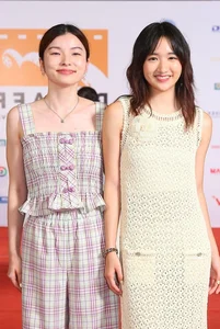 Trấn Thành and Hari Won: A Red Carpet Appearance of Elegance and Unity - image 9