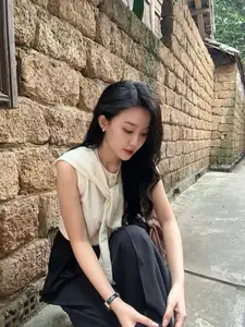 VGU No.194 Elegant Beauty of a Long-Haired Girl in a Rustic Cafe Setting - image 6