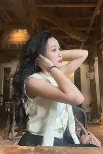 VGU No.194 Elegant Beauty of a Long-Haired Girl in a Rustic Cafe Setting - image 0