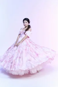Traditional Vietnamese Fashion: Ao Nhat Binh and Ao Dai in the Bach Hoa Tien Collection - image 17