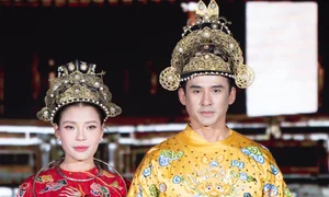 Luong The Thanh and Thuy Diem Exude Elegance in Dragon and Phoenix Ao Dai - image 3