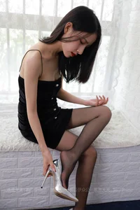 IESS Model Mei Zi Black Suspender Dress Fashion and Style Photography - image 33