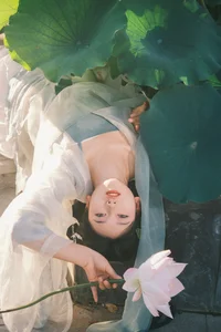 Jing Jing Shines in YiTuYu Art Language Vol.7464: A Visual Journey - image 14