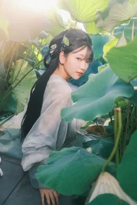 Jing Jing Shines in YiTuYu Art Language Vol.7464: A Visual Journey - image 7