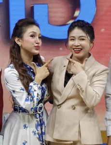 Exploring the Romantic Journeys of Vietnamese Stars Vân Hugo and BTV Hoàng Linh - image 2
