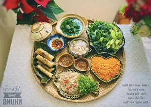 The Ultimate Weekly Meal Plan: Diverse and Delicious Home-Cooked Recipes for Busy Families - image 1