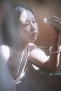 YiTuYu Art Language Vol.4549 Featuring Tiffany: Elegant Artistic Photography and Portrait Excellence - image 9