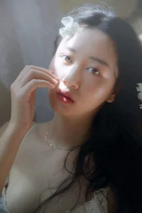 YiTuYu Art Language Vol.4549 Featuring Tiffany: Elegant Artistic Photography and Portrait Excellence - image 7