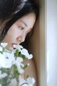 YiTuYu Art Language Vol.4549 Featuring Tiffany: Elegant Artistic Photography and Portrait Excellence - image 10