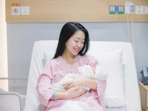 Inspiring Postpartum Fitness Journey: Vietnamese Influencer Shares Her Stunning Transformation Secrets - image 1