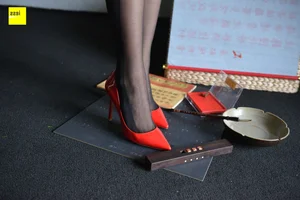 IESS Sixiangjia 317 Featuring Model Junjun in Elegant Black Fashion Stockings - image 68