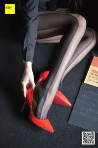 IESS Sixiangjia 317 Featuring Model Junjun in Elegant Black Fashion Stockings - image 63