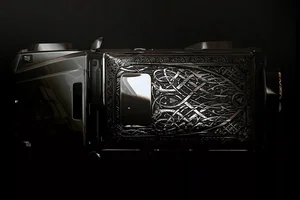 The Mercedes G-Viking: A Custom Ultra-Luxury SUV Designed for Collectors of Ancient Weapons and High-End Automotive Art - image 8