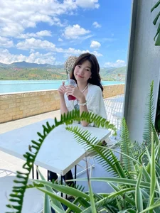 MC Thanh Thao's Daughter: The Rising Beauty at Age 15 - image 5