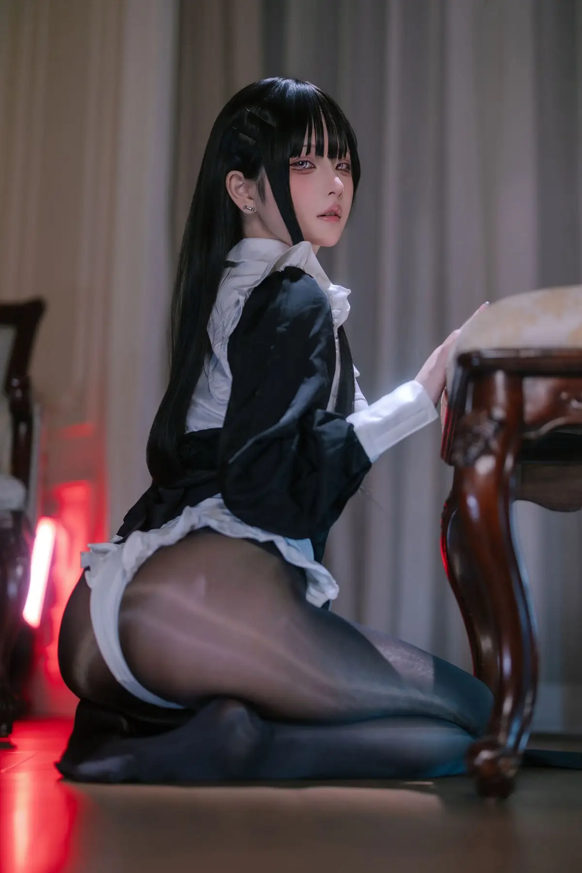 Coser Yu Yu: Alluring Black Stocking Nun – Exclusive Photo Set (41P)