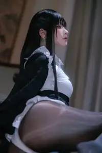Coser Yu Yu: Alluring Black Stocking Nun – Exclusive Photo Set (41P) - image 25