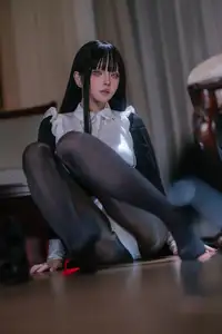 Coser Yu Yu: Alluring Black Stocking Nun – Exclusive Photo Set (41P) - image 23