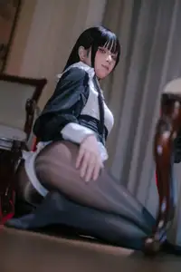 Coser Yu Yu: Alluring Black Stocking Nun – Exclusive Photo Set (41P) - image 13