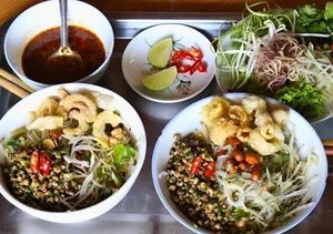 A Guide to Hue's Must-Visit Local Eateries for Healthy and Delicious Cuisine - image 3