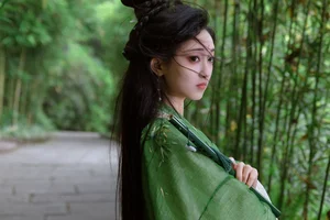 YiTuYu Art Language Vol.7441 Featuring Leng Ku Wang Ye: Contemporary Artistic Portraits - image 1