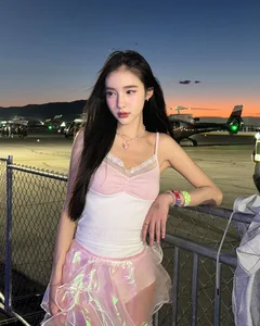 The Viral 'Fruit Seller' Captivating the Internet with Angelic Beauty - image 2