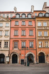 Exploring the Serene Life: A Journey Through the Peaceful Streets of Poland's Capital - image 3