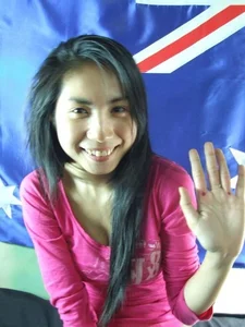 Exploring the Early Career and Natural Beauty of Singer Thuy Tien - image 2