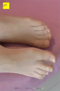 IESS Silk Foot Bento 245 Featuring Shanshan: An Artistic Exploration of Mood and Elegance - image 64