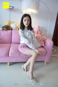 IESS Silk Foot Bento 245 Featuring Shanshan: An Artistic Exploration of Mood and Elegance - image 66
