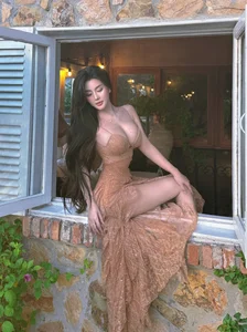 Elegant and Alluring: Vo Ngoc Tran Showcases Sophisticated Style in Latest Gallery - image 6