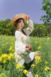 Dreamy Spring in Rapeseed Field YiTuYu Vol.8968 Bing Leng Qi E - image 0