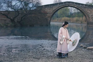 Timeless Elegance of Yi Ming in Art Language Vol.8869 - A Poetic Riverside Muse - image 0