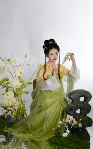 Artistic Vision: YiTuYu Art Language Vol.6599 Featuring Fang Ci Yan - image 4