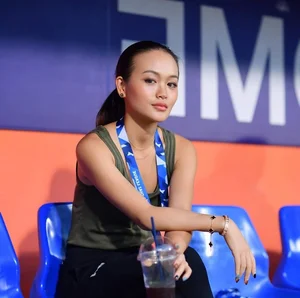 Stunning Beauty of Madam Pang’s Daughter: A Glimpse into the Life of Thailand’s Football Heiress - image 6