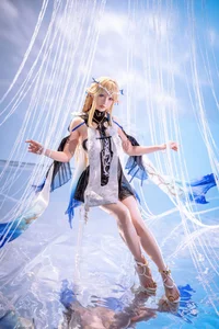 Hoshilily Wuthering Waves Cosplay: Xing Zhi Chi Chi as Shorekeeper - image 13