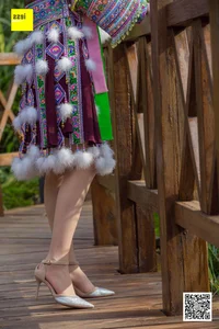 IESS Jiu Mei: A Unique Fusion of Miao Culture and Modern Stocking Fashion - image 4