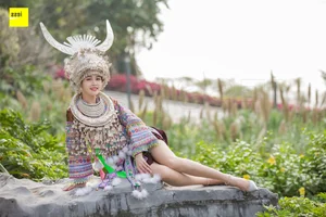 IESS Jiu Mei: A Unique Fusion of Miao Culture and Modern Stocking Fashion - image 20