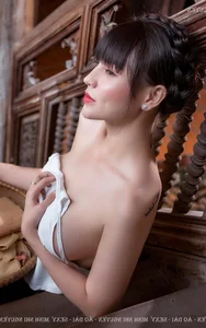 96+ Stunning Photos of Sexy Vietnamese Models: Embracing Modern Charm and Elegance in 2024 - image 2