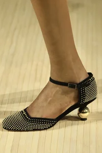 5 Unique Shoe Styles to Elevate Your Wardrobe and Redefine Your Personal Fashion Statement - image 18