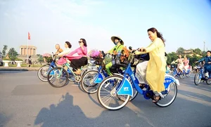 Ao Dai: Connecting Hanoi’s Ancient Heritage with Modern International Tourism - image 4