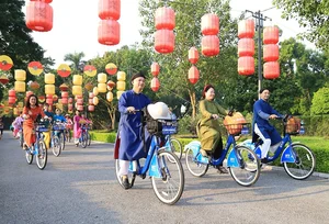 Ao Dai: Connecting Hanoi’s Ancient Heritage with Modern International Tourism - image 15