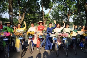 Ao Dai: Connecting Hanoi’s Ancient Heritage with Modern International Tourism - image 3