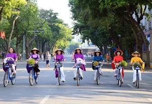 Ao Dai: Connecting Hanoi’s Ancient Heritage with Modern International Tourism - image 13