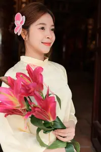 Graceful Vietnamese Girl in Traditional Ao Dai  Discover Timeless Beauty and Elegance - image 4