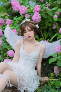 Art Language Vol.6501 Featuring Pao Fu Xiao Fang: Vibrant and Creative Portraiture - image 6