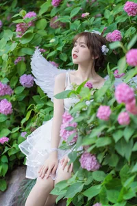 Art Language Vol.6501 Featuring Pao Fu Xiao Fang: Vibrant and Creative Portraiture - image 3