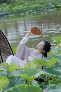 Art Language Vol.8126 by YiTuYu: A Captivating 17P Portrait Series Featuring Yao Yao - image 3