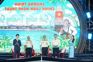 Commemorating History: Artistic Tributes Marking 50 Years of the Truong Sa Liberation Anniversary - image 5