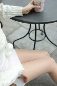 IESS Xiao Bao White Hip-Hugging Skirt Minimalist Fashion Set - image 77
