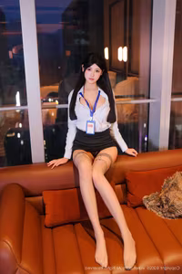 Yu An An XiuRen No.10440: Alluring OL Charm in the Bedroom - image 9